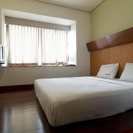 Reddoorz @ Gegerkalong Girang Hotel บันดุง ภายนอก รูปภาพ