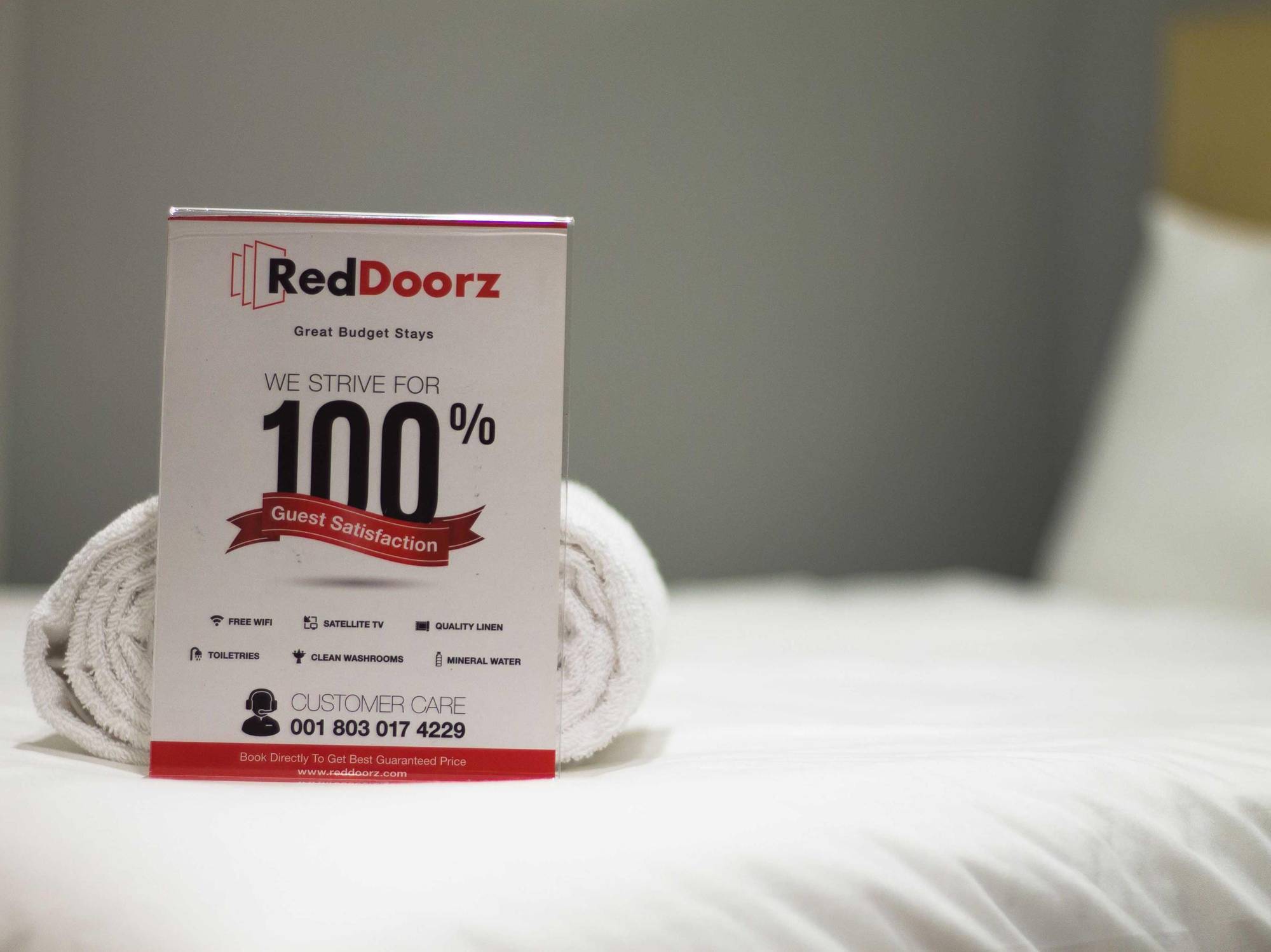 Reddoorz @ Gegerkalong Girang Hotel บันดุง ภายนอก รูปภาพ