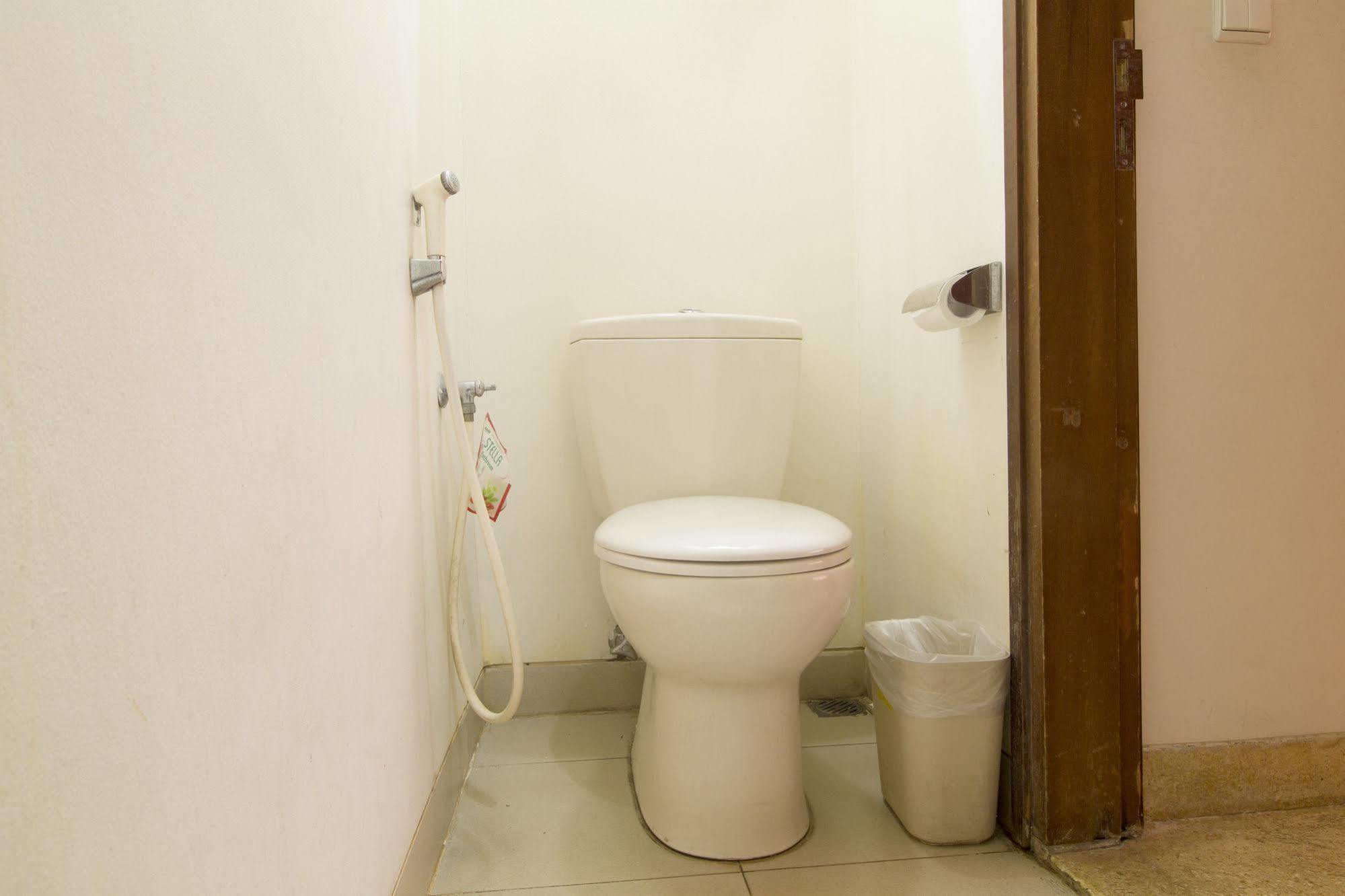 Reddoorz @ Gegerkalong Girang Hotel บันดุง ภายนอก รูปภาพ